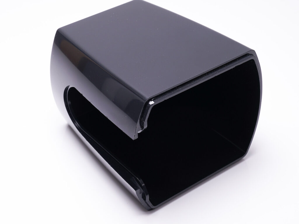 Plastic covers and housing parts from Vallotech injection molding